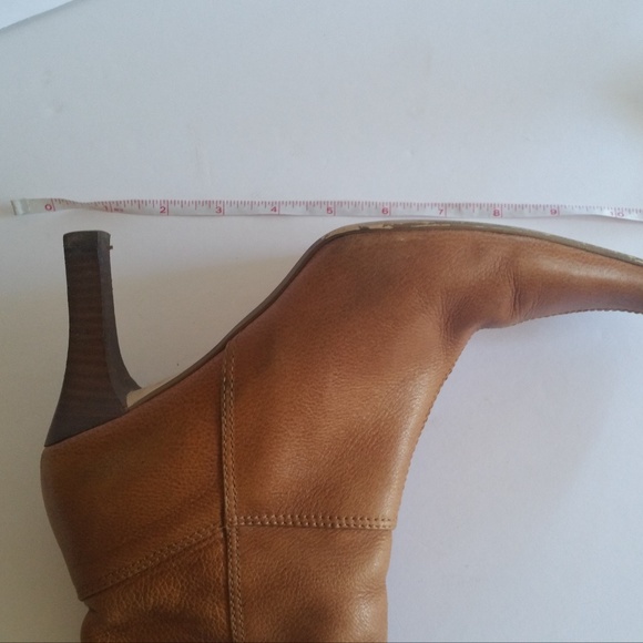 Heeled boots - Picture 8 of 8